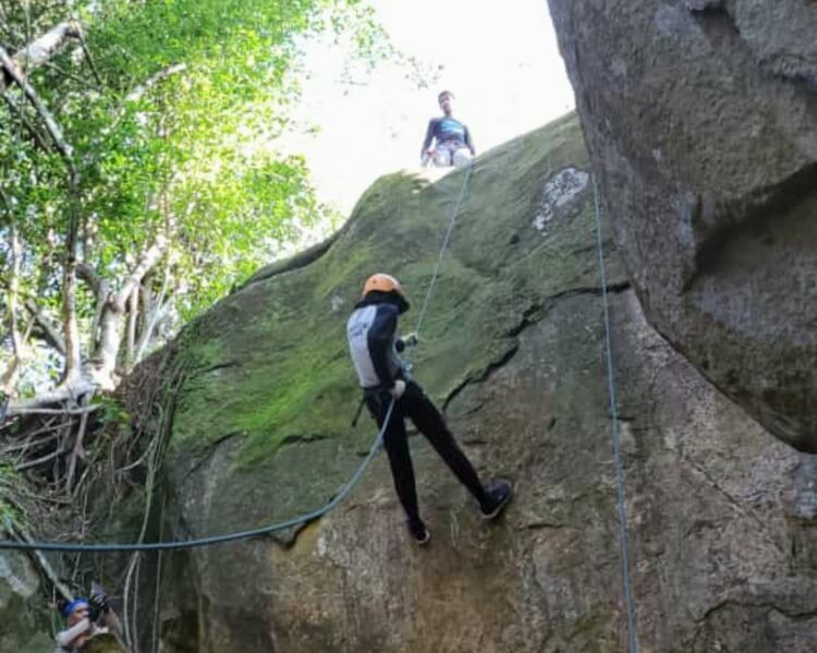 Training Center Kwarcab Palangka Raya Ajarkan Teknik Repling untuk Peserta Jamnas XI