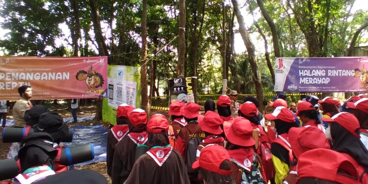 Cerita Mengikuti Kegiatan Keterampilan Kepramukaan dan Kampung Digital
