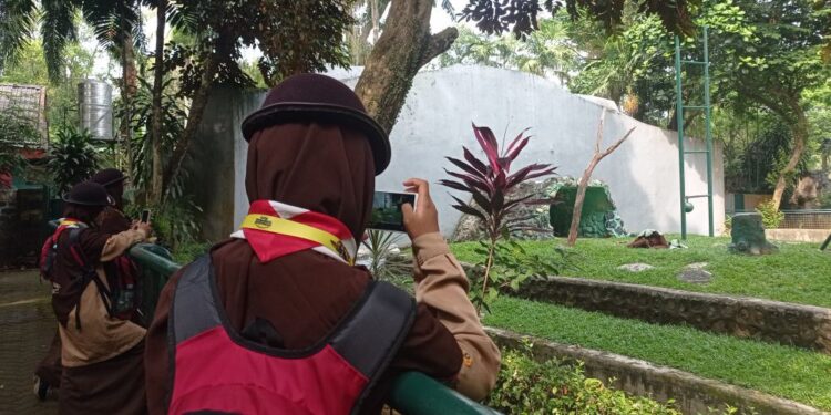 Belajar di Alam Terbuka, Peserta Jamnas Kunjungi Taman Ragunan